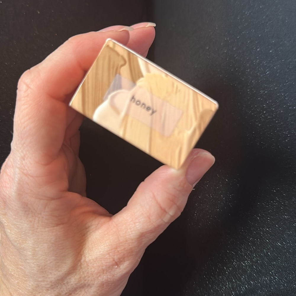 *NEW* LAURA GELLAR COVER LOCK CREAM FOUNDATION HONEY - Picture 4 of 4